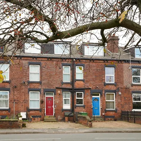 3 Bedroom Stylish Free Parking Contractor Leisure *