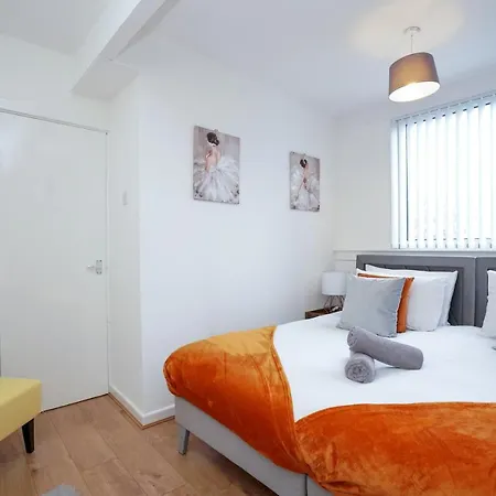 شقة 3 Bedroom Stylish Free Parking Contractor Leisure ليدز